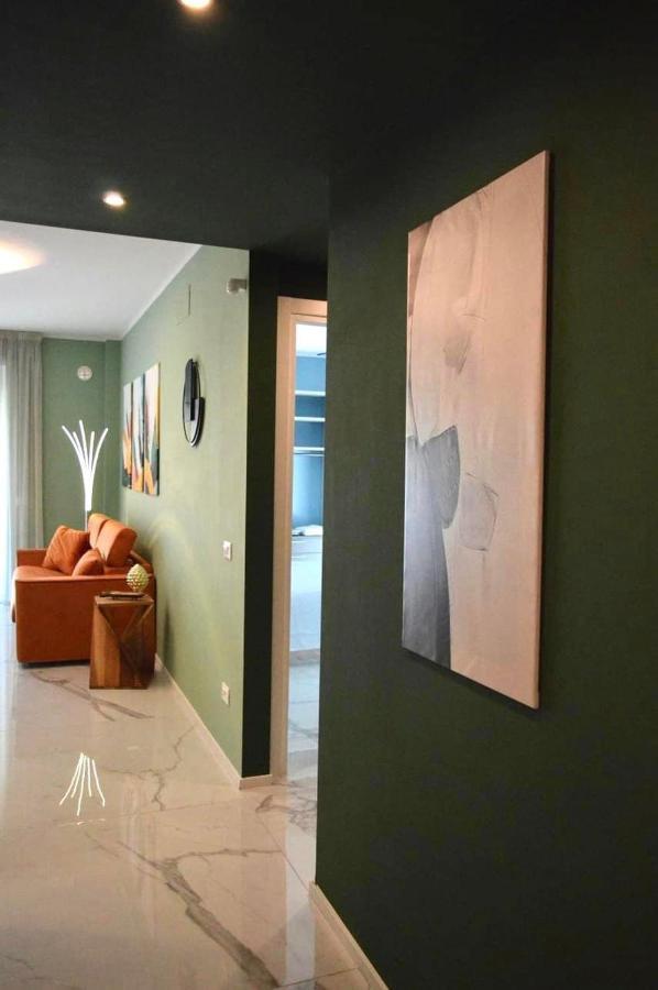 Dizeta Suite And Apartment ซาแลร์โน ภายนอก รูปภาพ