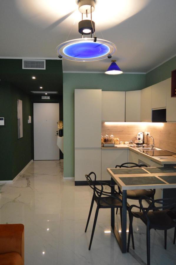 Dizeta Suite And Apartment ซาแลร์โน ภายนอก รูปภาพ