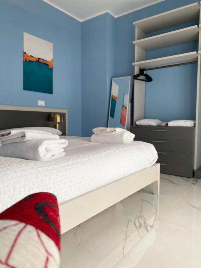 Dizeta Suite And Apartment ซาแลร์โน ภายนอก รูปภาพ